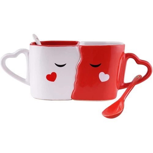 Joc de tasses amb forma de petons